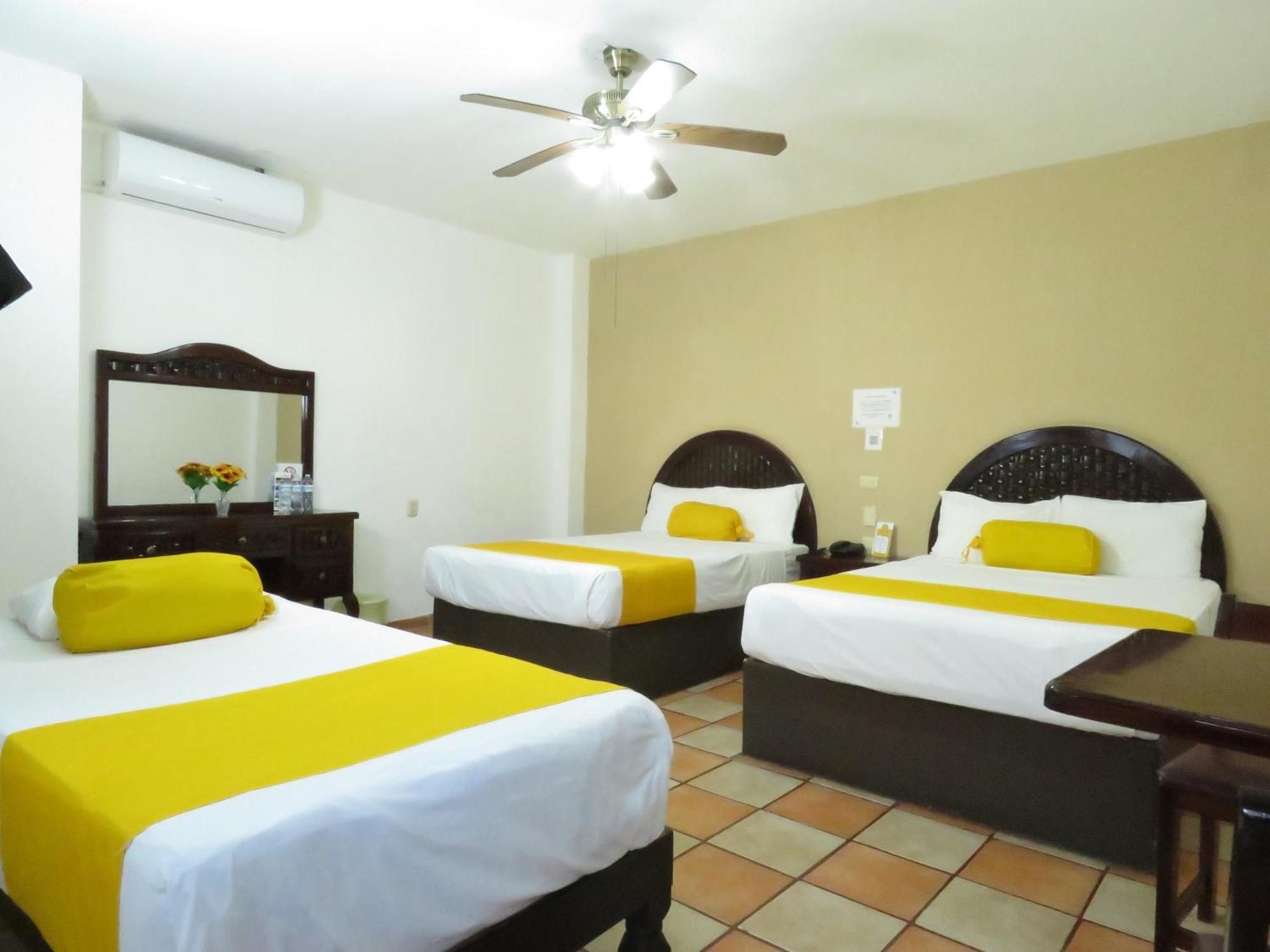 Hotel Los Girasoles เตปิก ภายนอก รูปภาพ